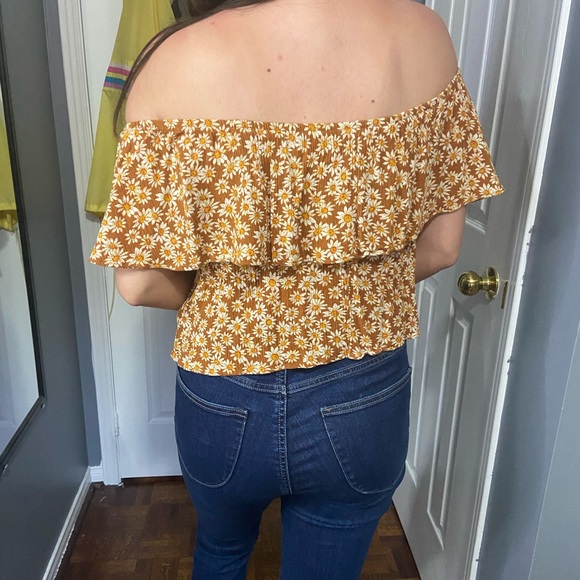 Off the shoulder top - Picture 3 of 3